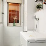 Moderno Con Balcon Meridiana Apartman *