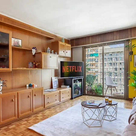 Moderno Con Balcon Meridiana Apartman